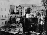 Sinagoga, Praška 7, 1941. godine. Razgradnja sinagoge je trajala od listopada 1941. do travnja 1942. godine